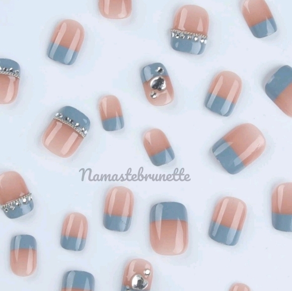 French Tip Rhinestone Press On Nails - Picture 3 of 17